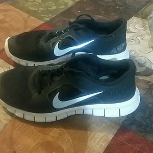 Nike tennis shoes